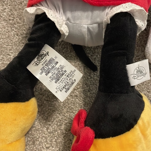 Minnie Mouse stuffed animal - Picture 3 of 4